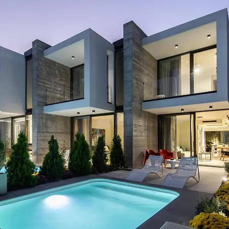 Ikies 3 Modern Eco-friendly Private Seaview Signature With A Pool