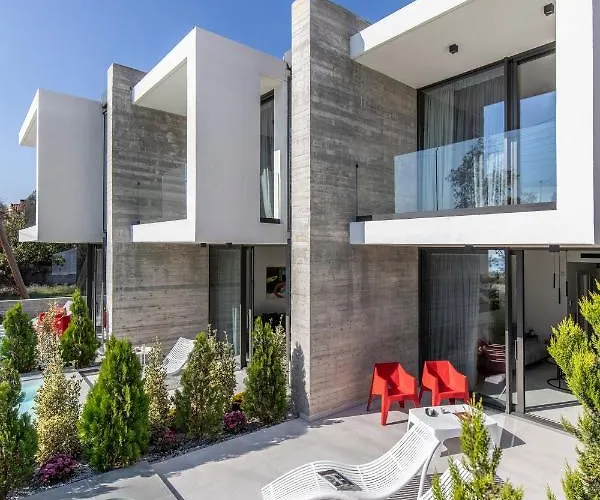 Ikies 3 Modern Eco-friendly Private Seaview Signature With A Pool *